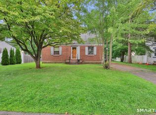 30 Eleanor Place, Newington, CT 06111