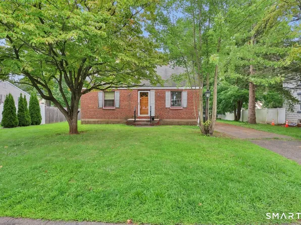 30 Eleanor Place, Newington, CT 06111