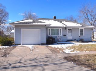 115 W Pine St, Midland, MI 48640