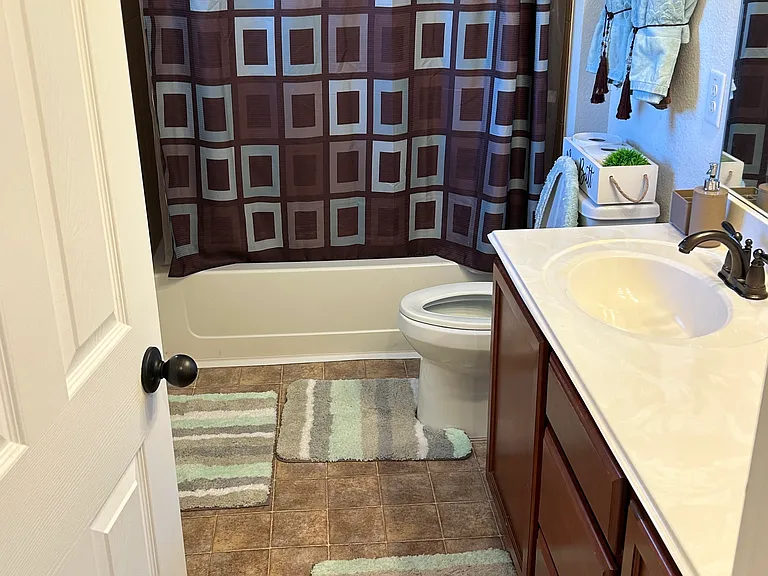 7611 Connemara Dr — Photo 11