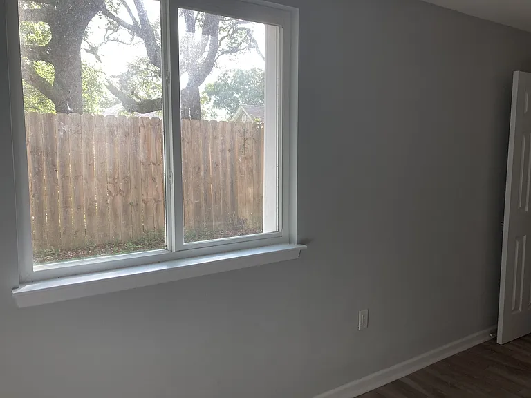 719 Cypress Dr — Photo 44