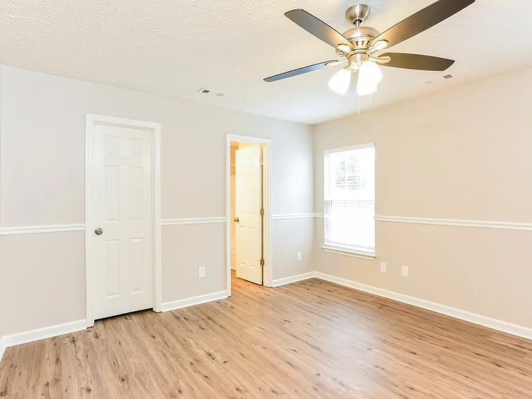 4002 Deer Run Trce — Photo 9