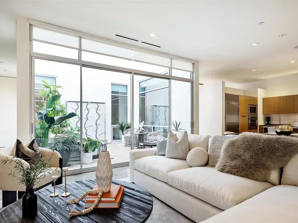 3740 Holland Ave APT 3B, Dallas, TX 75219