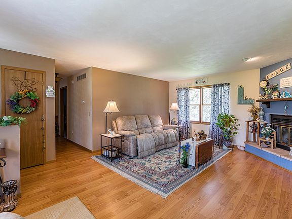 2nd image of 2461 Bobwhite Dr