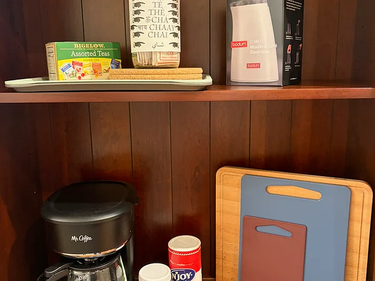 Kitchen - Coffee Bar