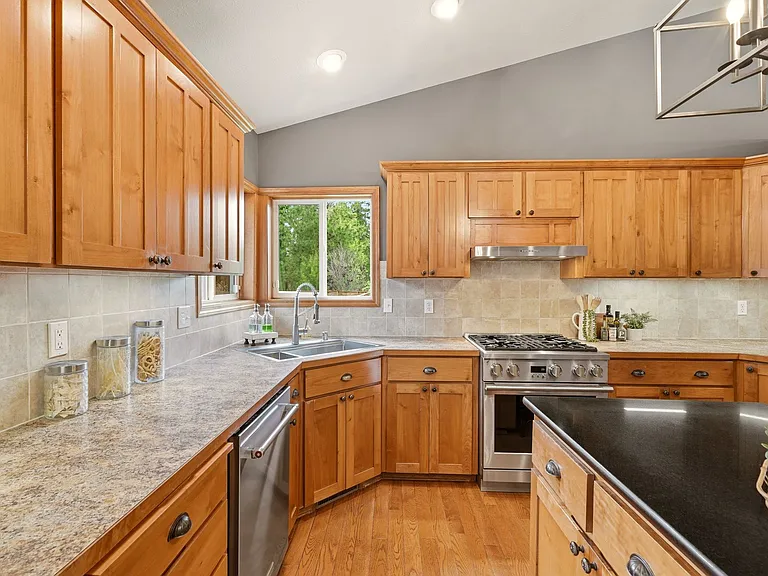6456 N Villier Rd — Photo 52