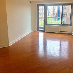 Rented by Metropolis Real Estate of Manhattan