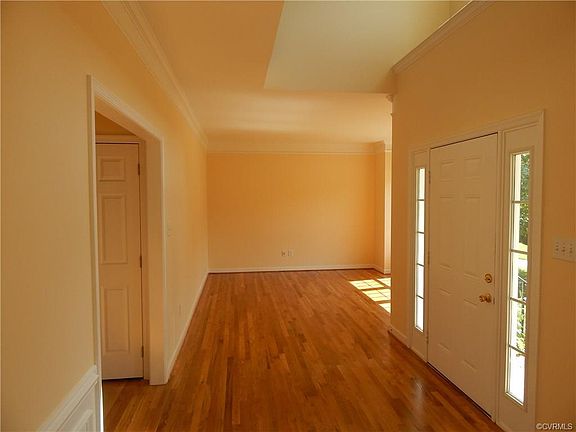 5th image of 9612 Gregorys Charter Dr
