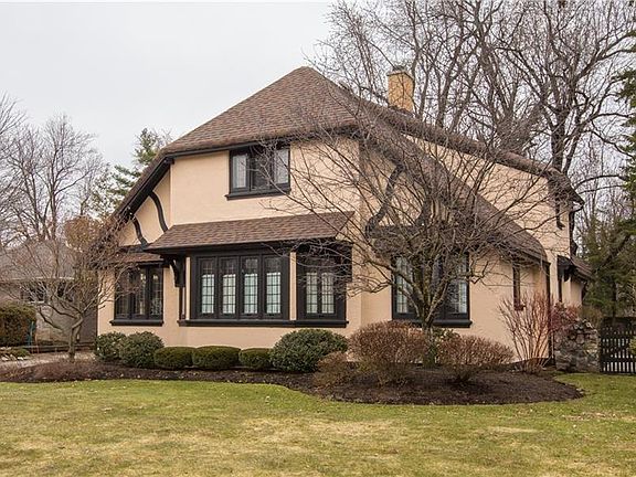 2nd image of 192 High Park Blvd