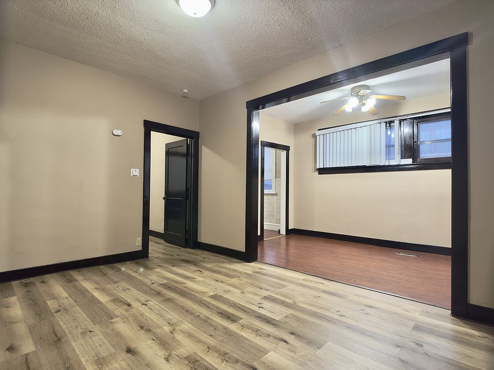1st image of 325 E Washington Ct #1