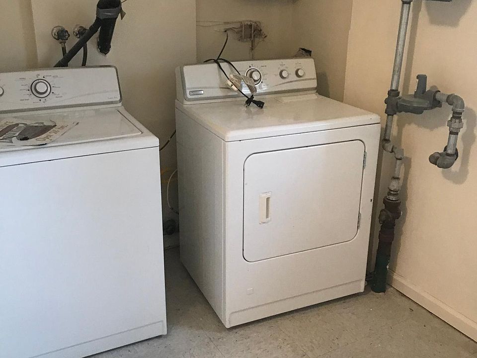 1st image of 56 Canterbury Ln #56