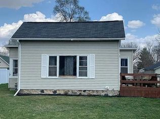 54115 Wilbur Rd, Three Rivers, MI 49093