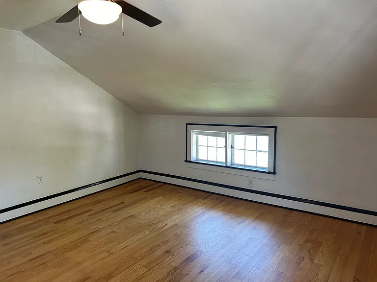 9 Adsit Ct — Photo 12
