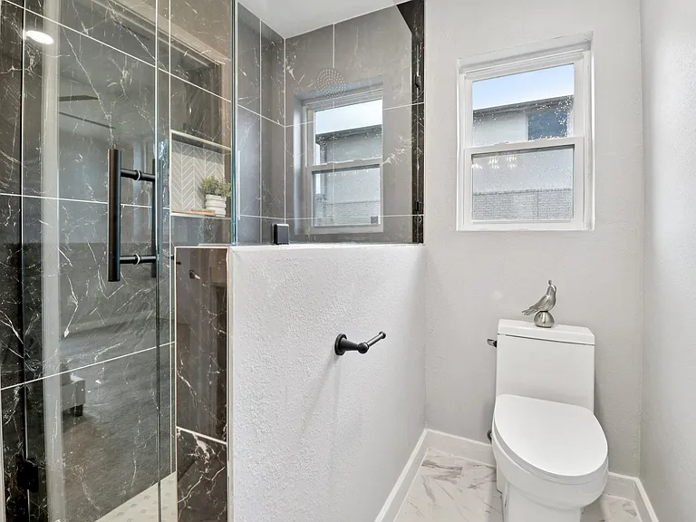 3818 Wenatche Dr — Photo 9