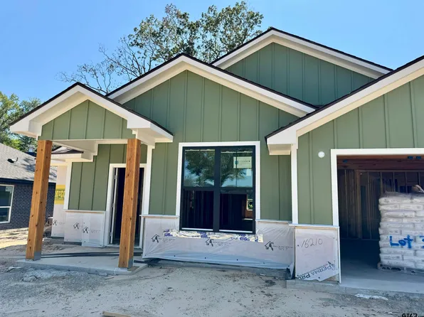 16210 Crossing Cir, Lindale, TX 75771