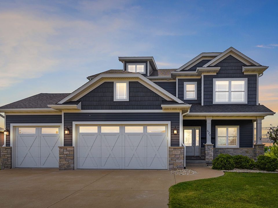1st image of 620 Saint Andrews Cir