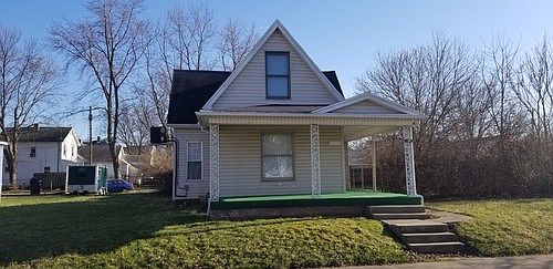 1st image of 3118 E 4th St