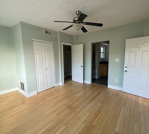 5th image of 4102 Eastern Ave APT 7