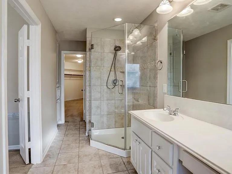 1625 Knox St — Photo 14