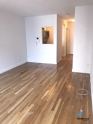 Rented by FirstService Realty (legacy) | media 16