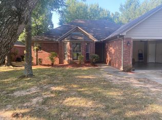 4555 Raleigh Dr, Conway, AR 72034