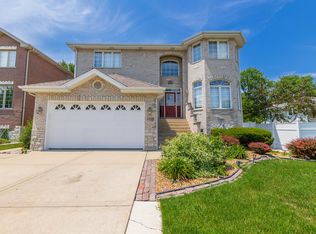 8000 Lorel Ave, Burbank, IL