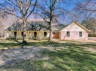 8818 Red Dot Rd, Texarkana, TX 75503
