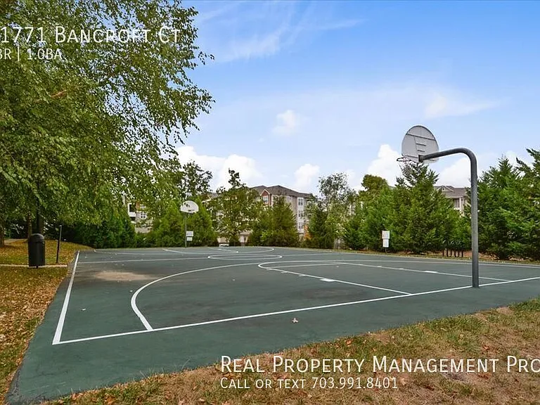 21771 Bancroft Ct — Photo 27