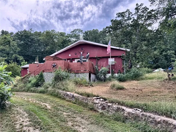 292 Outlook Dr, Edwards, MO 65326