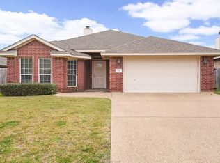 3716 Dove Hollow Ln, College Station, TX 77845