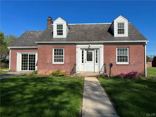 1365 2nd Ave, Hellertown, PA 18055