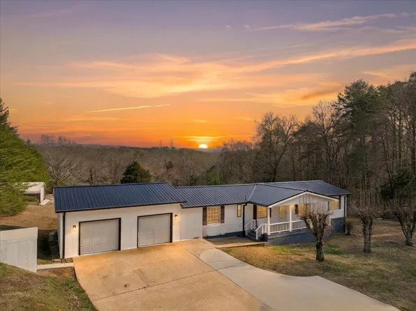 8635 Brenda Dr, Harrison, TN 37341