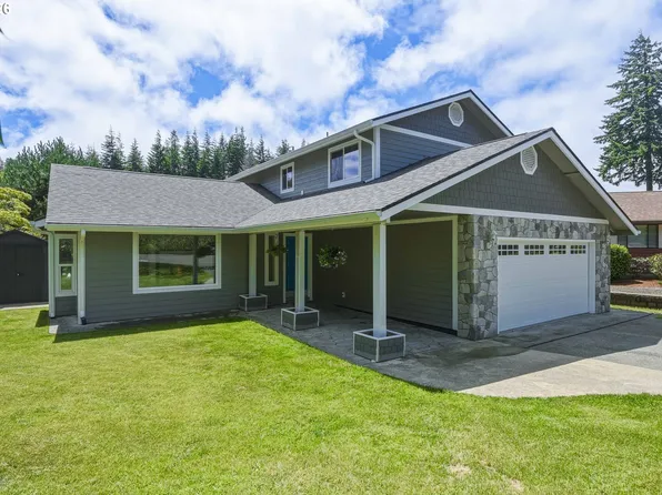 1915 Fern Ct, Coos Bay, OR 97420