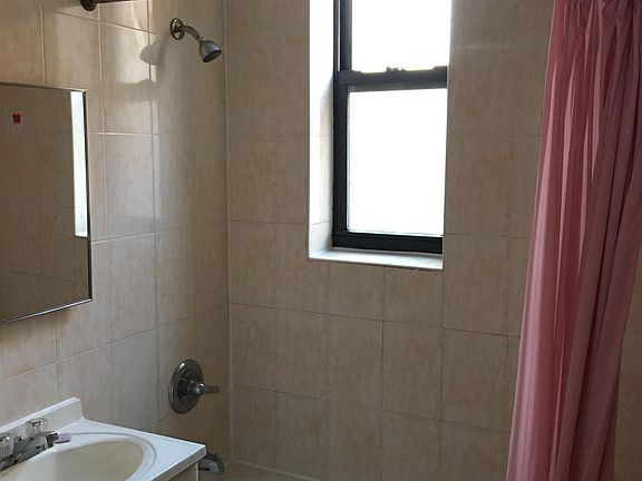 2nd image of 14435 Roosevelt Ave
