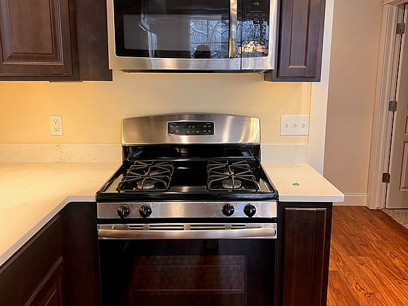 4th image of 4-416 E Mitchell St #3
