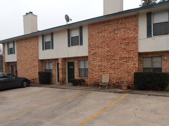 2nd image of 227 Shrum Ct #227