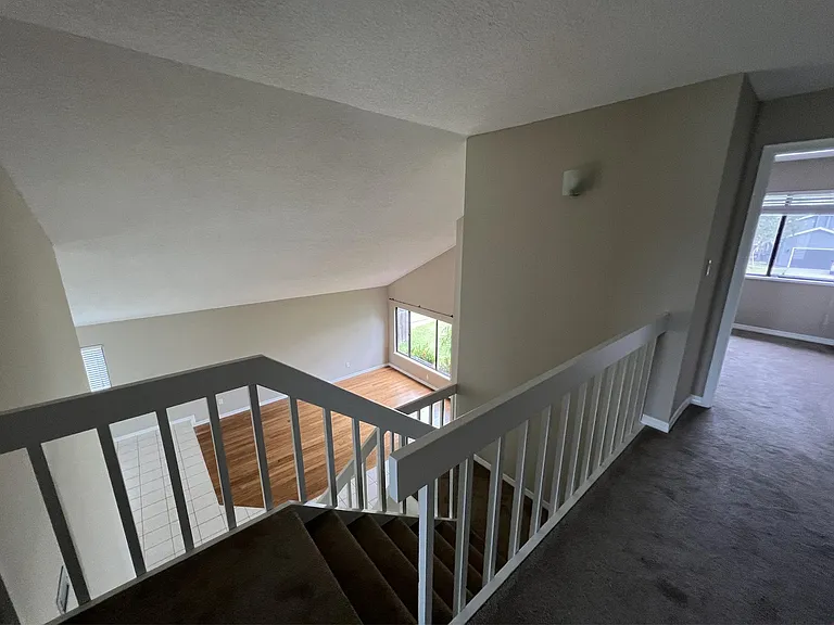 Shady Glen Ln — Photo 6