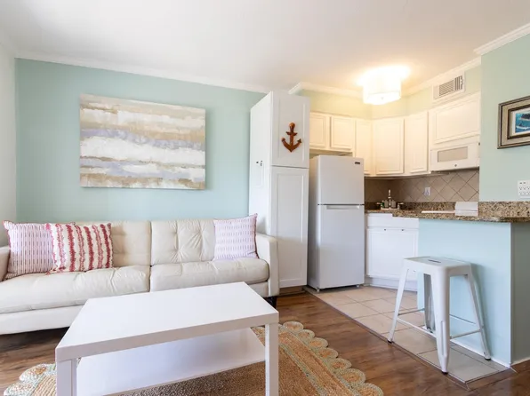 6102 Seawall Blvd #140, Galveston, TX 77551