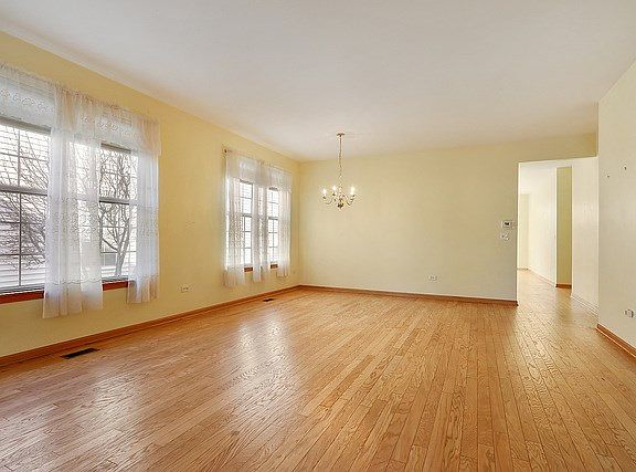 4th image of 16145 Seneca Lake Cir