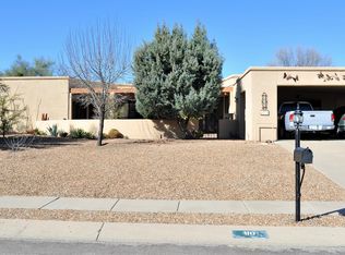 110 W Paseo Adobe, Green Valley, AZ 85614