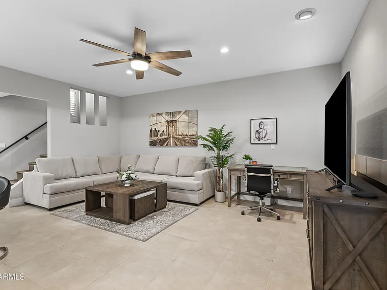 9705 E Mountain View Rd #1038 — Photo 9