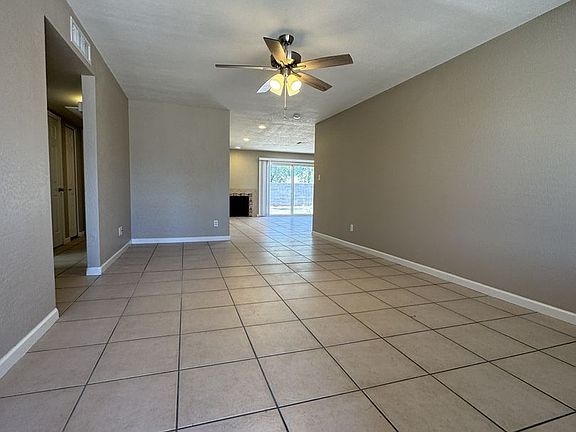 4th image of 1720 W Estrella Dr