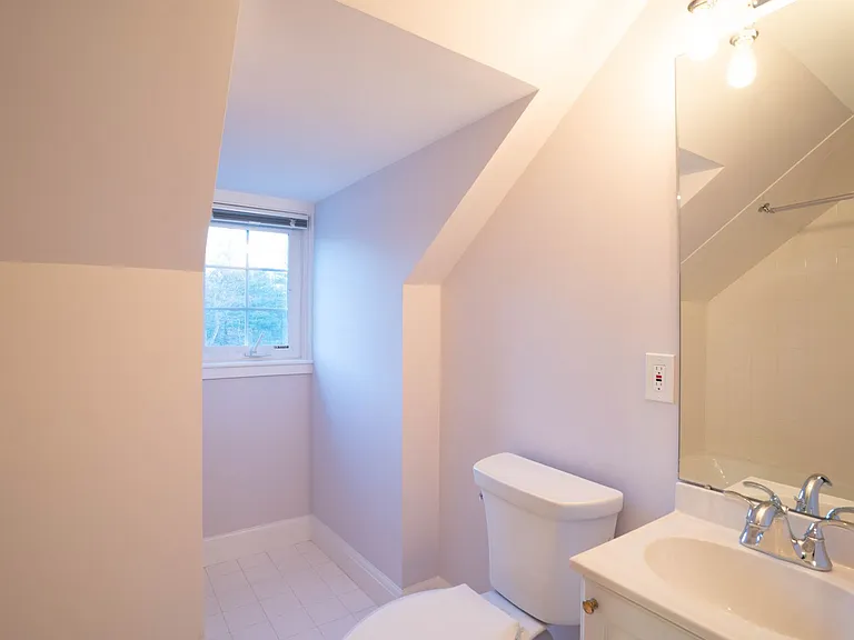 40 Puddingstone Ln #1B — Photo 25