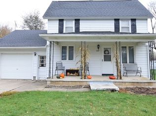 1117 N 4th St, Manchester, IA 52057