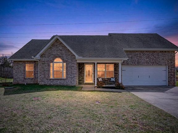 2nd image of 301 Richmonds Retreat Blvd