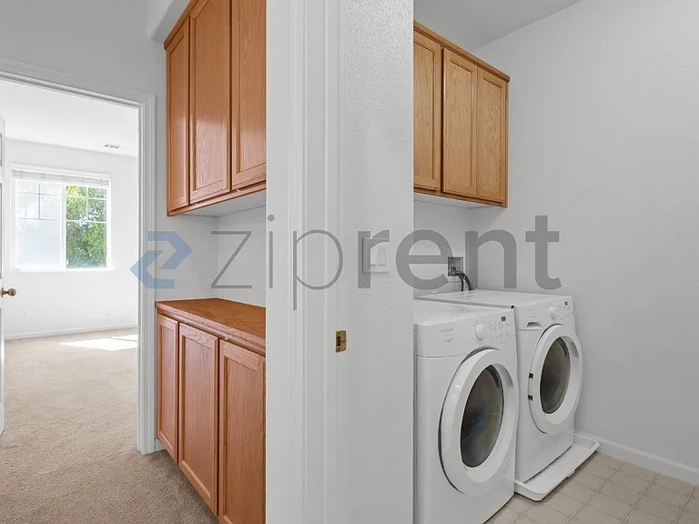 6325 Bray Ct — Photo 21