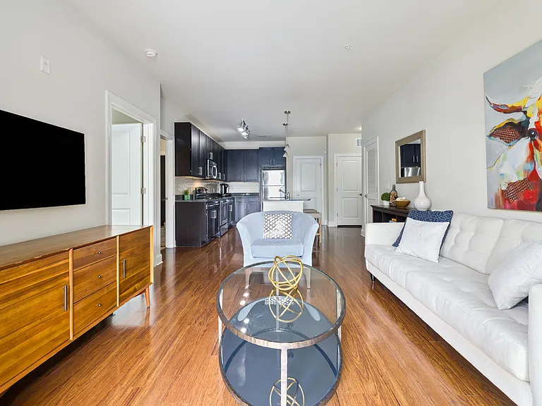 Parkside Place Apartments — Photo 39