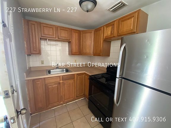 4th image of 227 Strawberry Ln #227