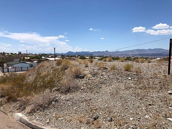 2nd image of 3094 Arabian Dr Lot 8