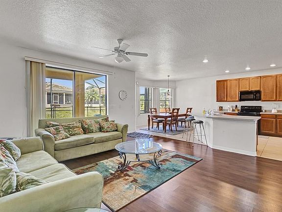 3rd image of 2972 Siesta View Dr